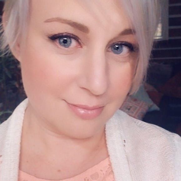 Meet your Posher, Shannon - Picture 1 of 1